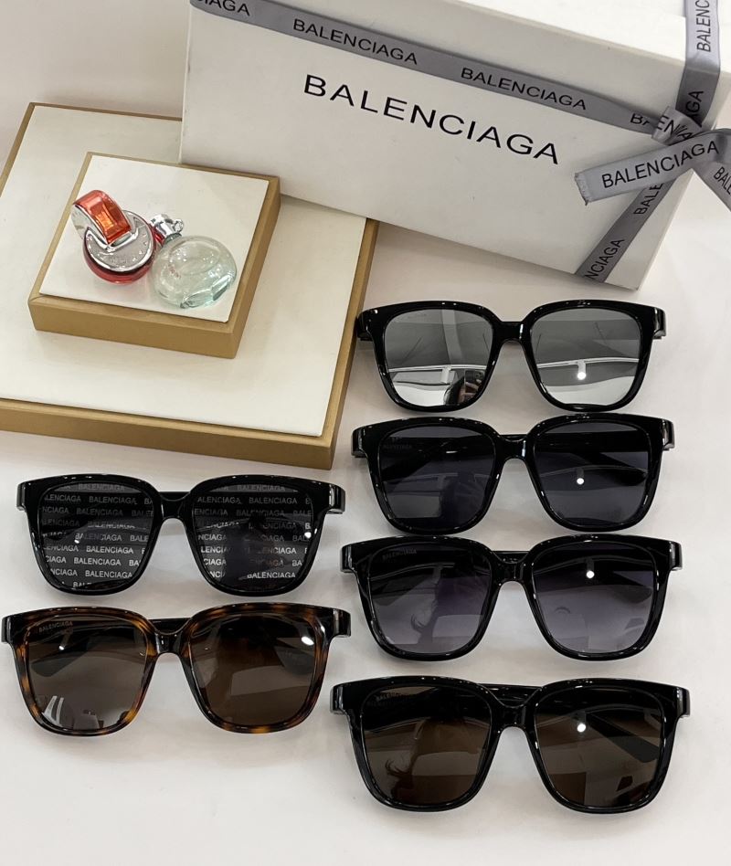 BALENCIAGA