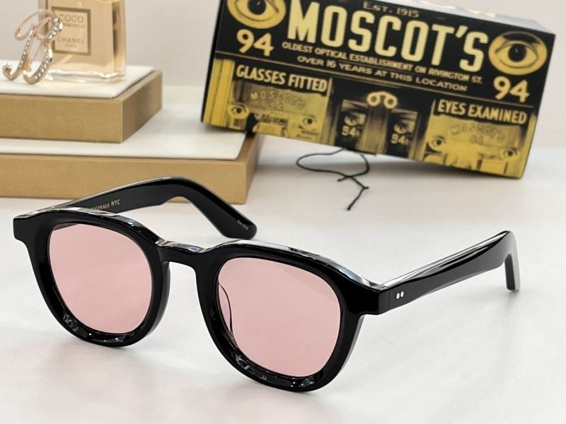 MOSCOT