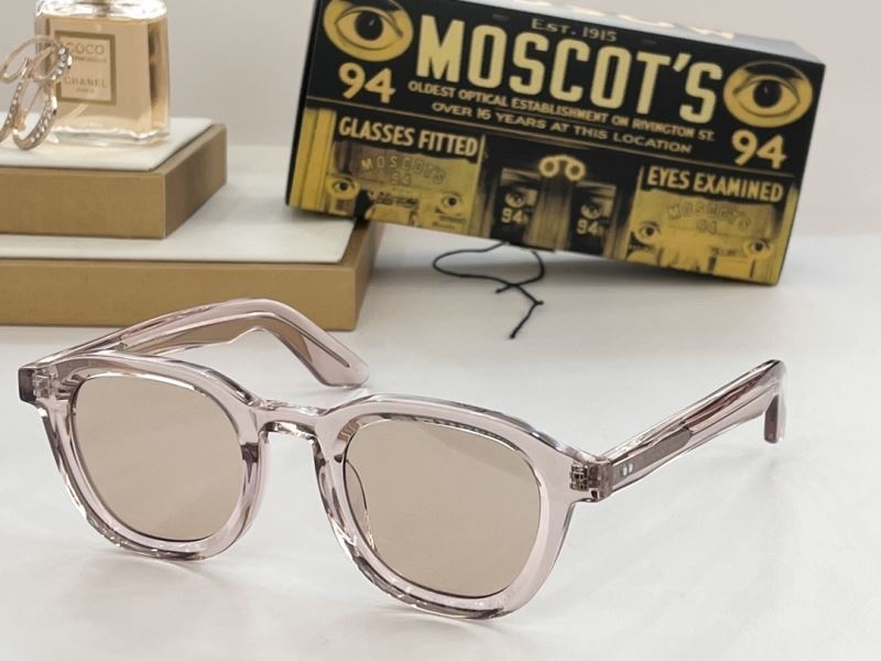 MOSCOT