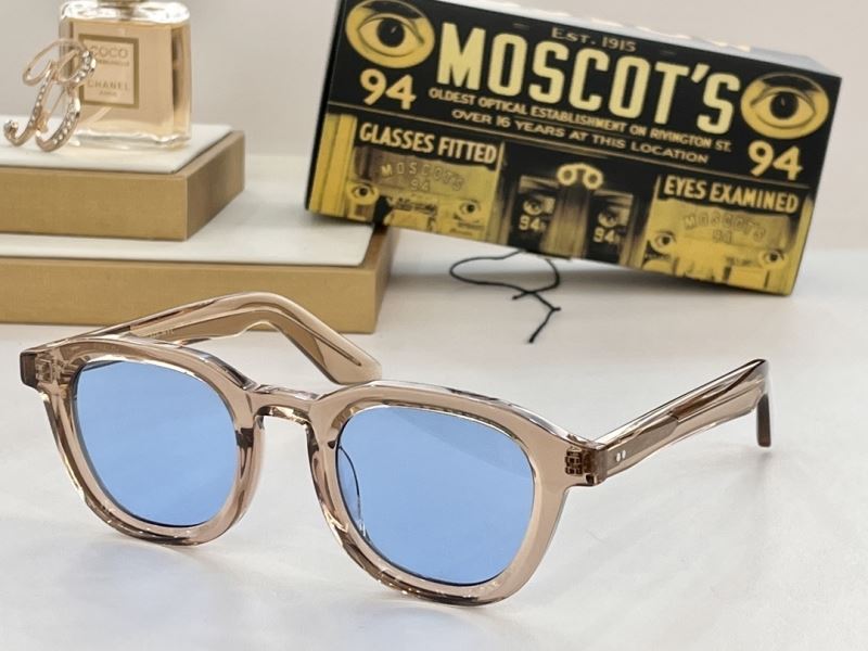 MOSCOT