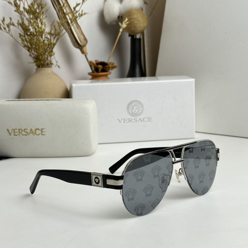 VERSACE