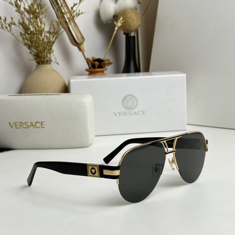 VERSACE