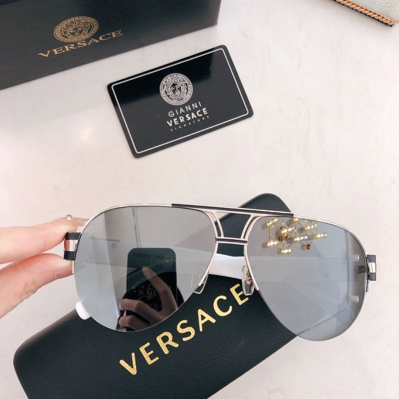 VERSACE