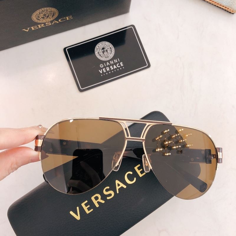 VERSACE