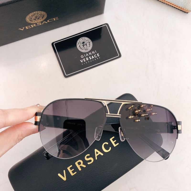 VERSACE