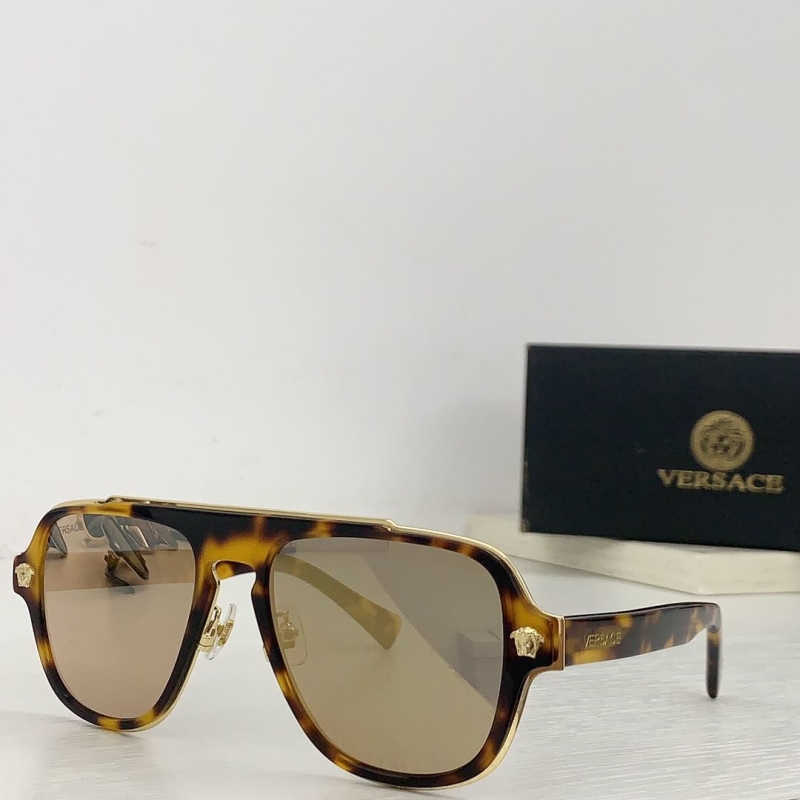 VERSACE